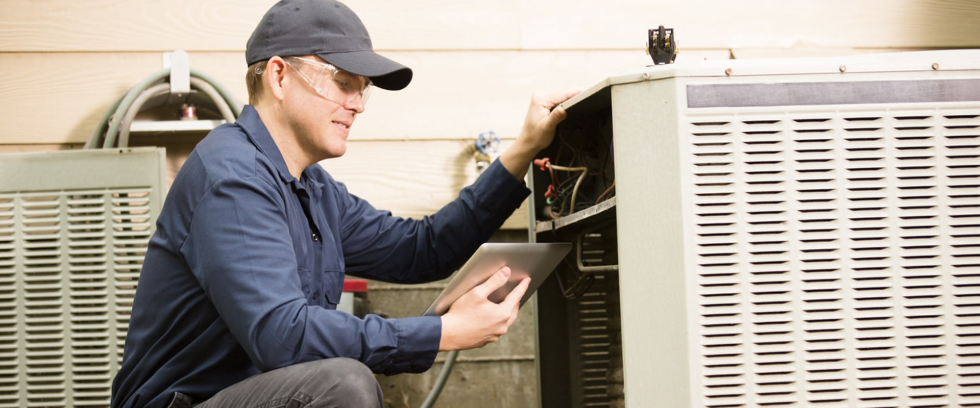 The Role of an HVAC Maintenance Service Company Near Edgewater FL in Keeping Your Air Conditioners Running Smoothly